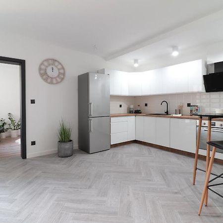 Niron Apartament Walcz Apartment Exterior photo